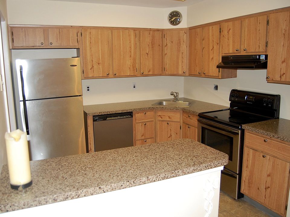 2nd image of 96 Sumac Ct