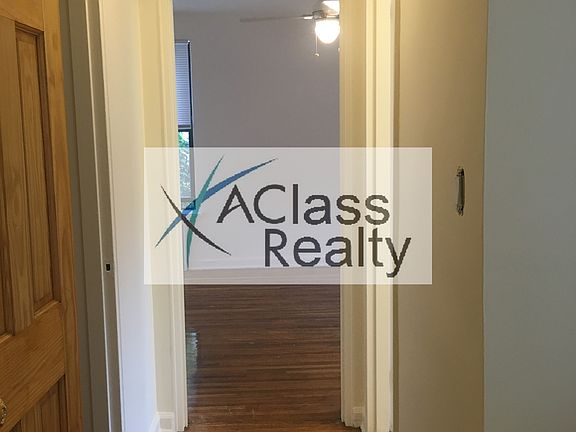 3rd image of 3125 47th St #1