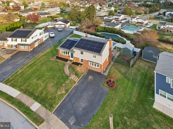 1211 Woodside Rd, Conshohocken, PA 19428