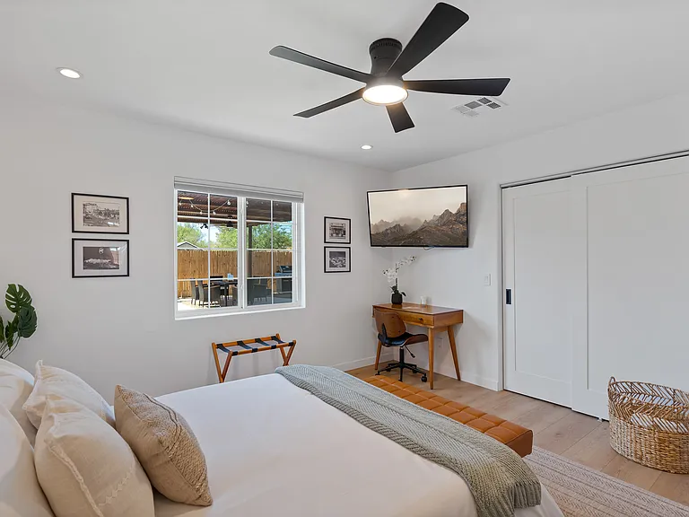1514 E Hampton St — Photo 22