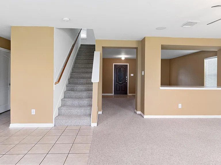 18226 Fair Grange Ln — Photo 3