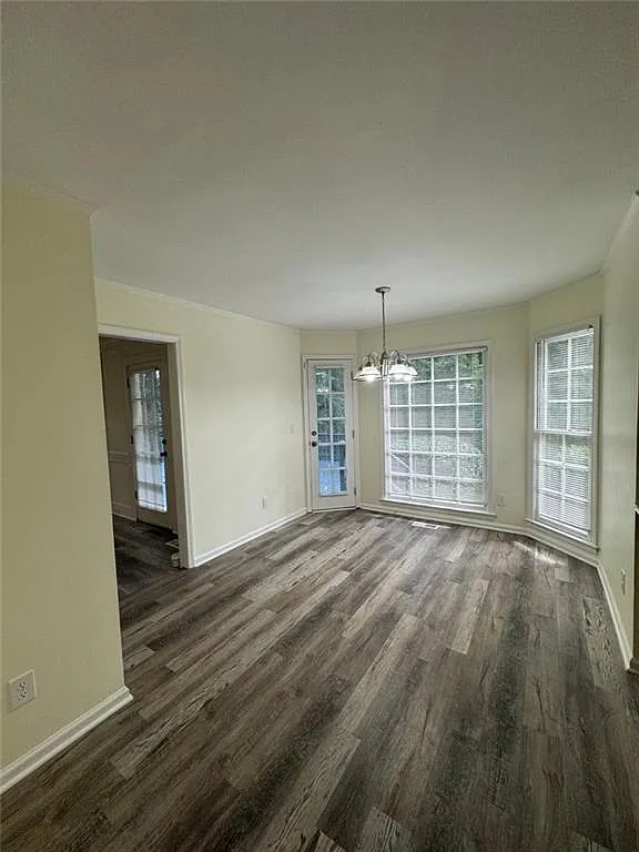 4 bed, 2.5 bath, 2788 sqft, $2,700 — Photo 3