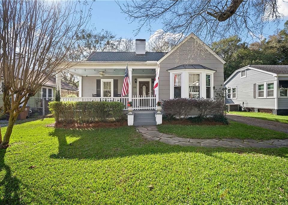 1st image of 168 Mohawk St