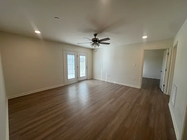 19423 Longmeadow Rd — Photo 10