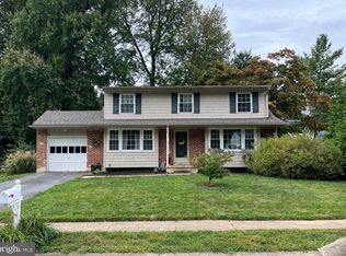 16 Sturbridge Dr, Wilmington, DE 19810
