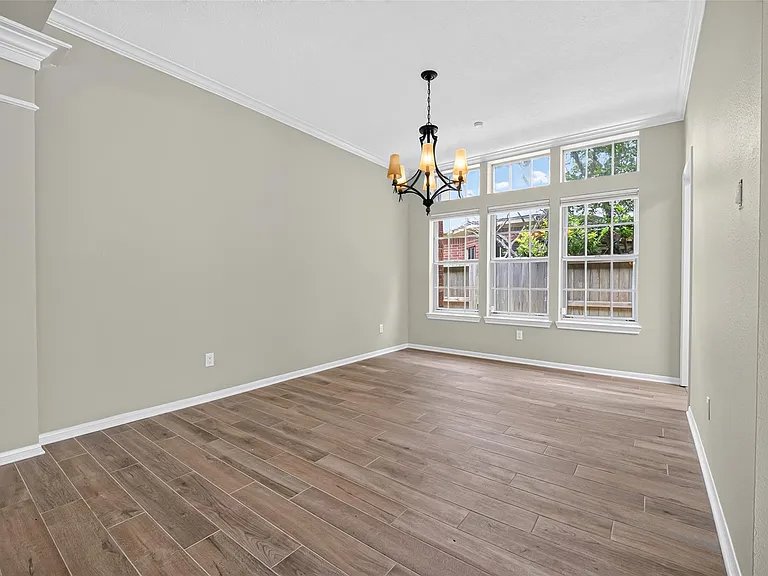 1430 Mabry Mill Rd — Photo 5