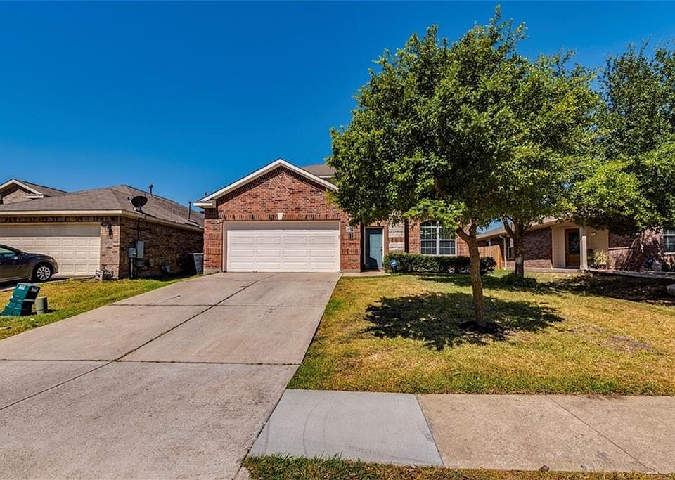 1st image of 18532 Blue Pond Dr