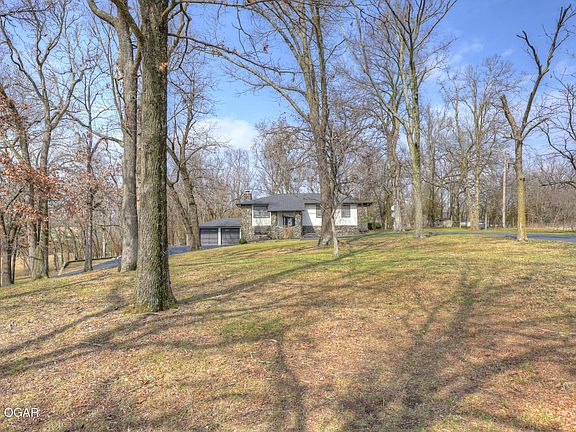 3rd image of 17635 Cimarron Rd