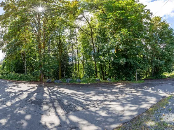 LOT Allen Ave #B, Cumberland, BC V0R 1S0