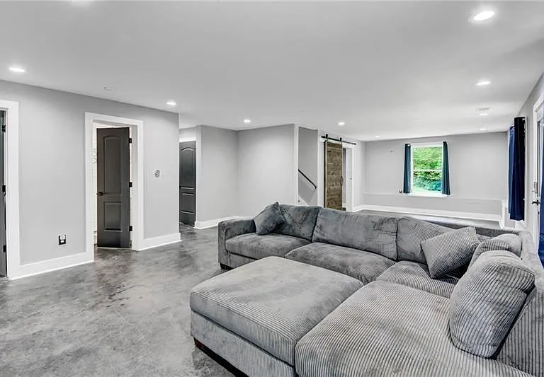3355 E Gate Dr — Photo 46