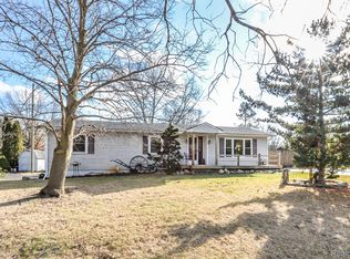 848 Sarah Rd, Pinckney, MI 48169