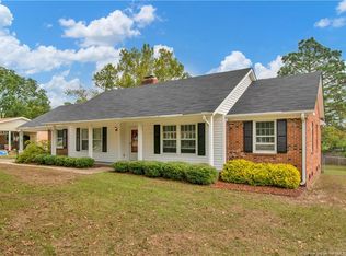 3601 Golfview Rd, Hope Mills, NC 28348