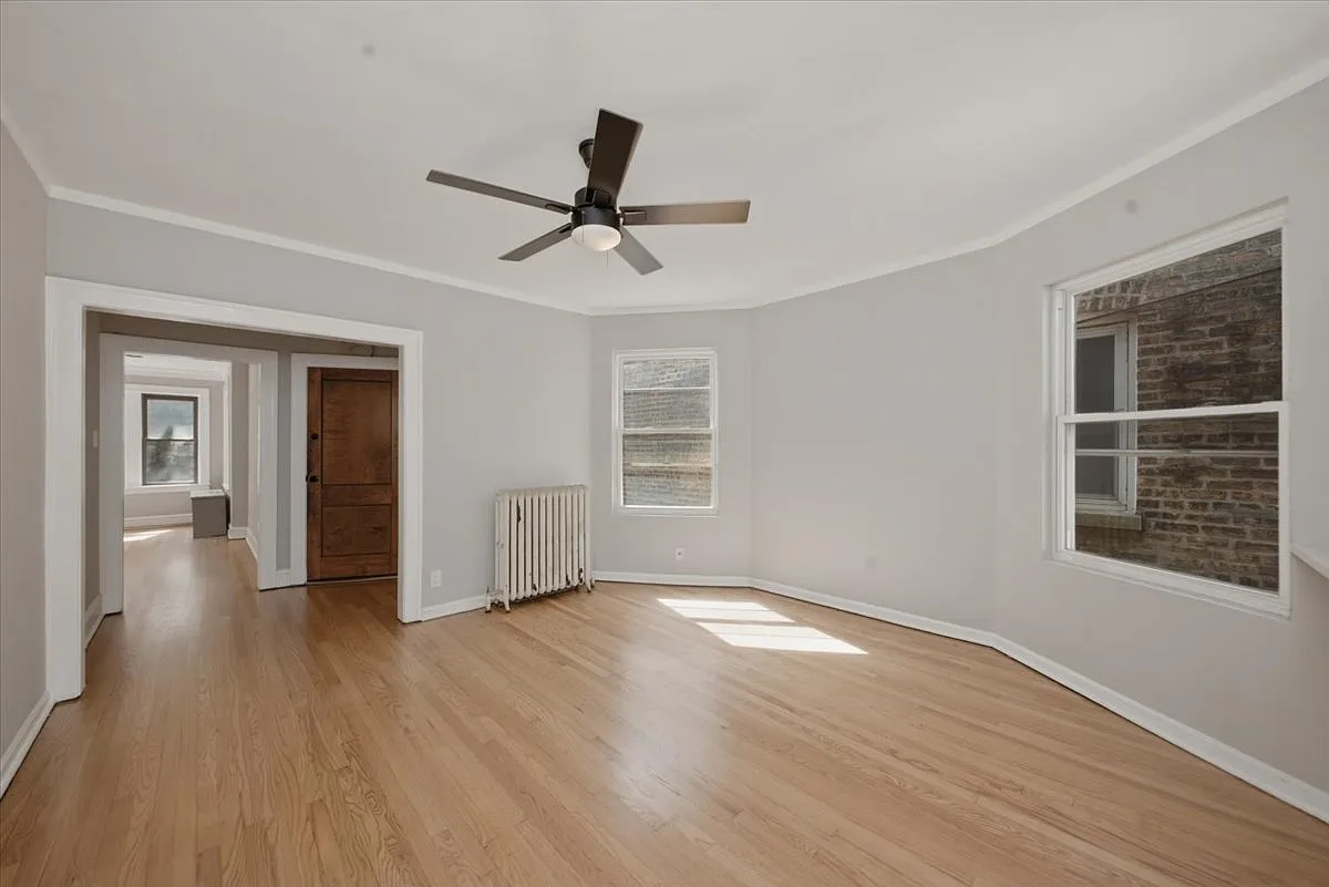 3 bed, 1.0 bath, $2,200 — Photo 4