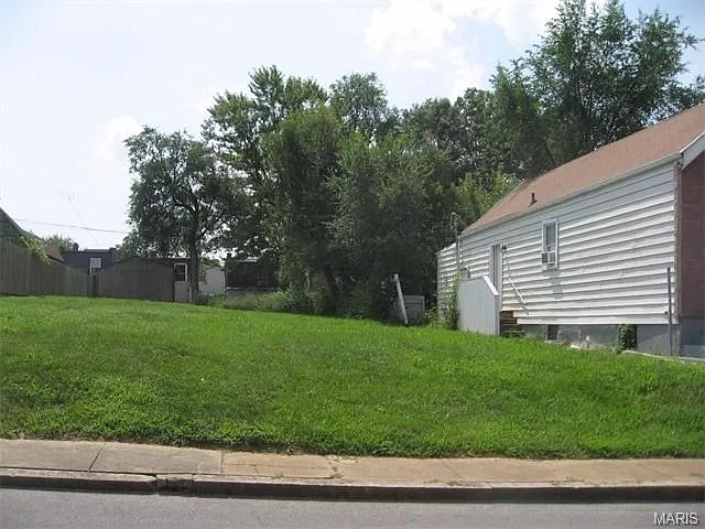 4344 Humphrey St photo 1