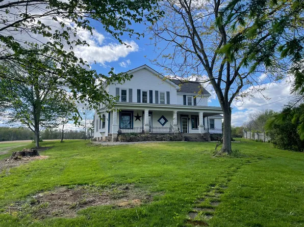 19409 Roberts Rd, Fredericktown, OH 43019