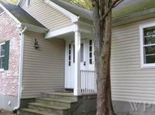 1303 Baldwin Rd, Yorktown Heights, NY 10598