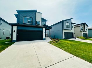 13305 W 180th St, Overland Park, KS 66013