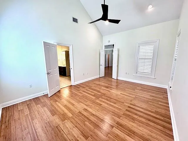 92 Palmetto — Photo 10