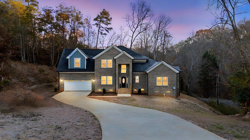 1st image of 114 Cotswold Ct