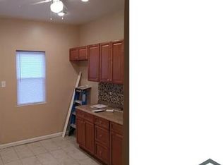 406 3rd St, Camden, NJ 08103