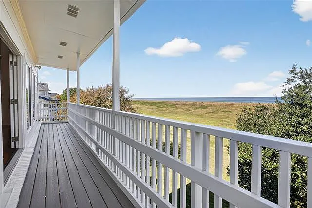 5 bed, 3.5 bath, 3992 sqft, $4,500 — Photo 3