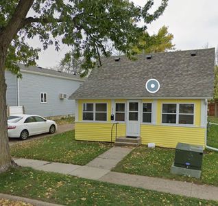 311 N Lee Ave, Madison, SD, 57042