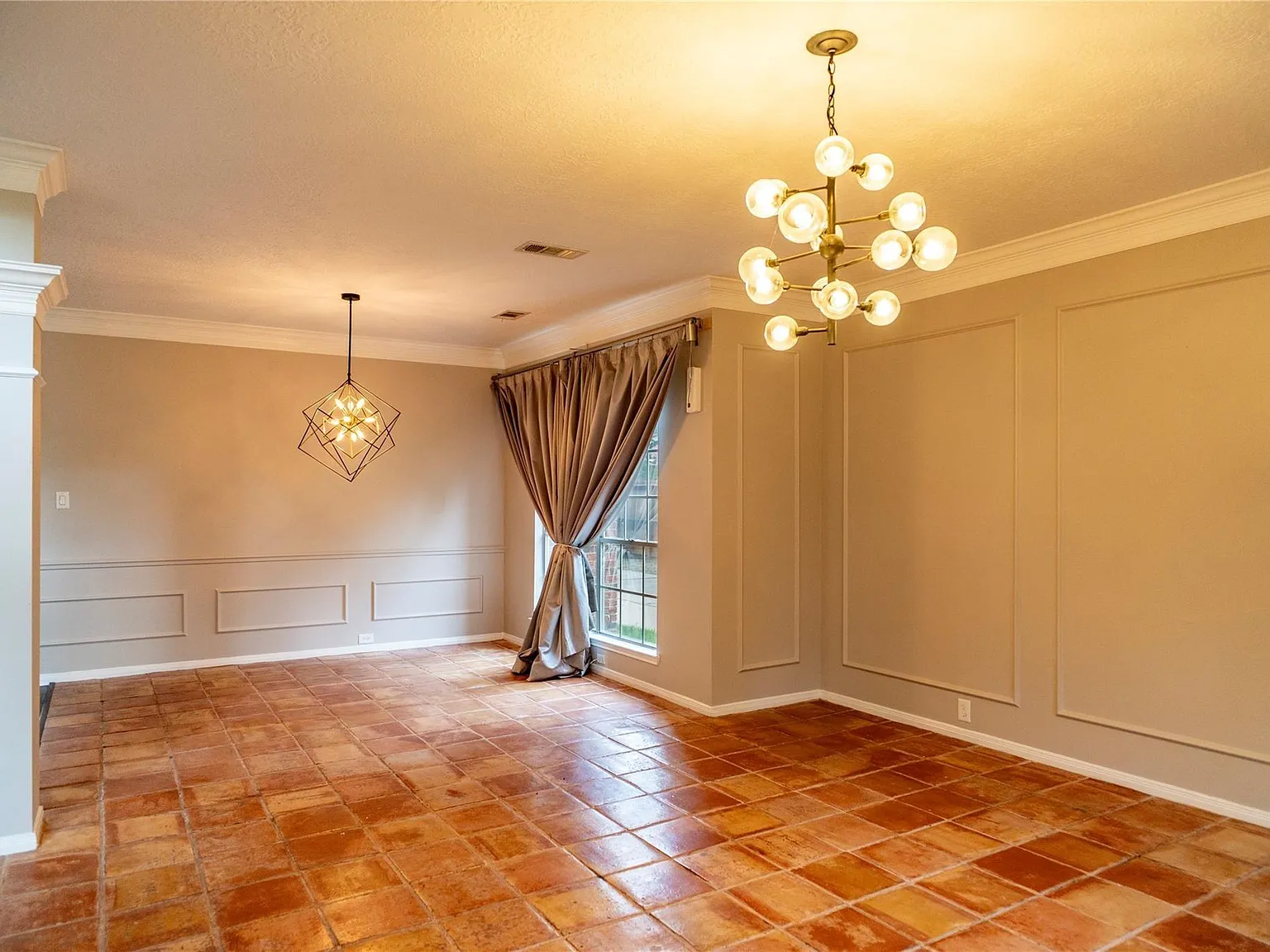 4 bed, 2.5 bath, 2970 sqft, $2,800 — Photo 4