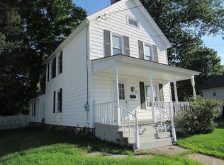 14 Oak St, Corinth, NY 12822