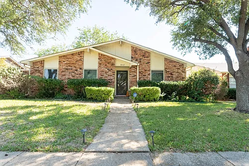 8512 Londonderry Ln Photo 1