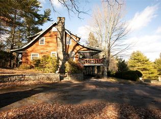 122 Squirrel Rd, Cresco, PA 18326