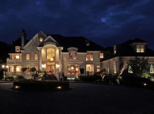 18 Larkspur Ln, Newtown, PA