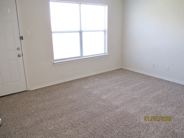 8130 Marydean Ave — Photo 9