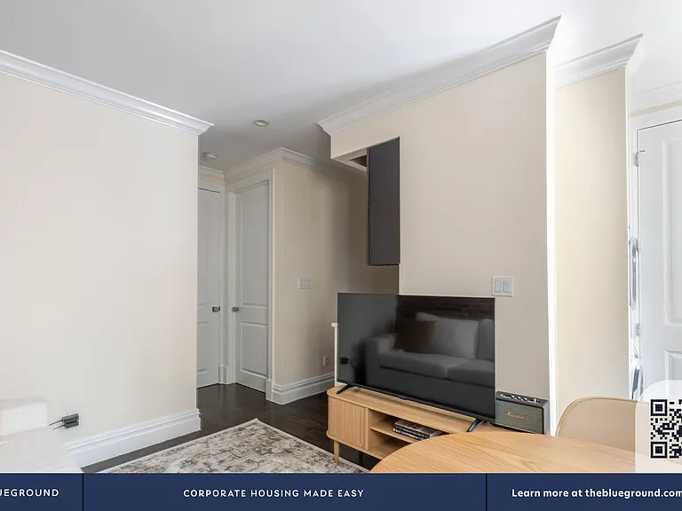 239 Elizabeth St #5 — Photo 5