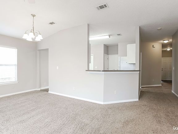 4th image of 7485 International Village Dr