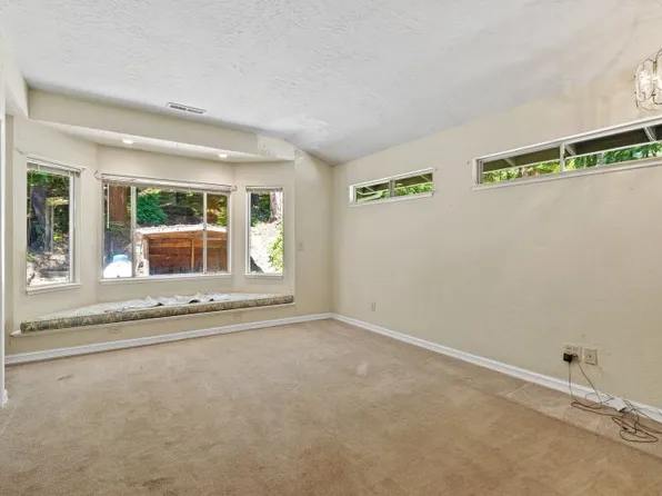 199 Flintlock Ln, Ben Lomond, CA 95005