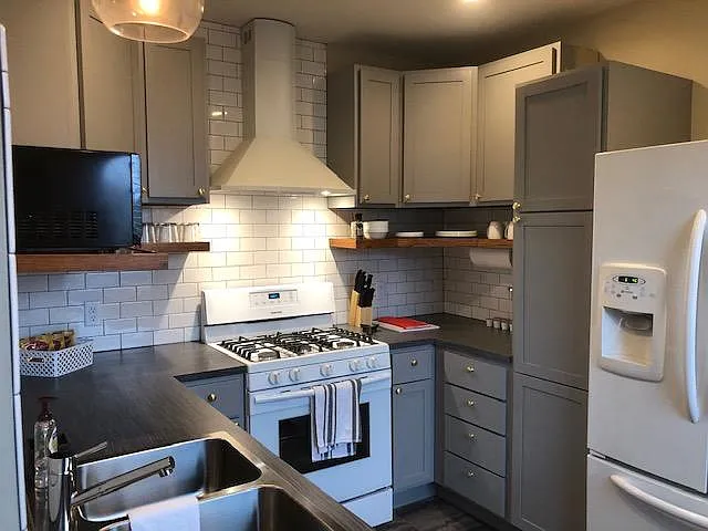 922 Smith Ave S — Photo 14
