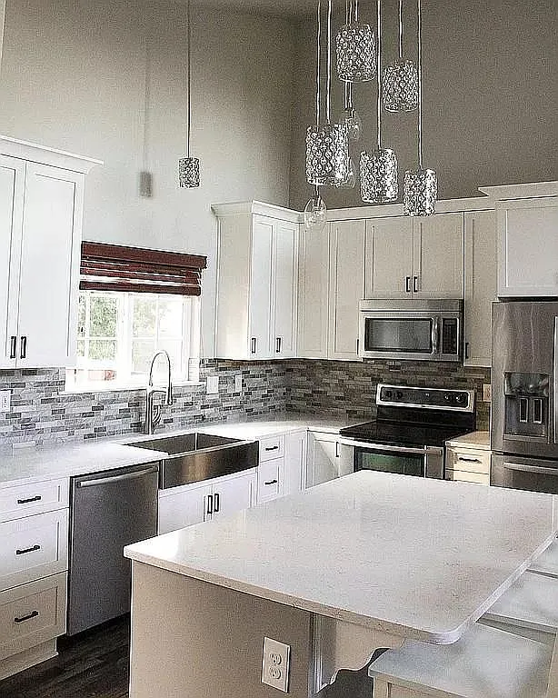 5 bed, 2480 sqft, $3,500 — Photo 4