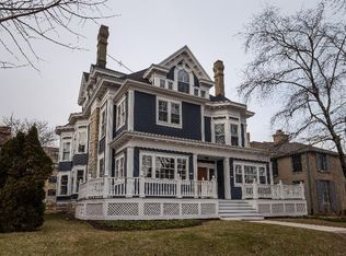 2565 N Terrace Ave, Milwaukee, WI 53211