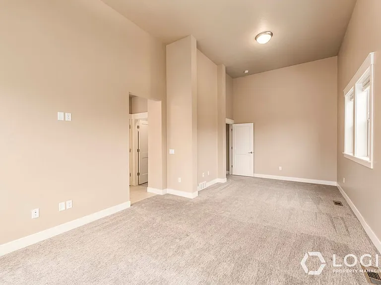 10408 S Beetdigger Blvd — Photo 14