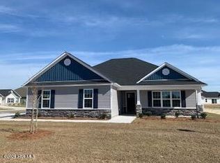 405 Montgomery Dr, Jacksonville, NC 28546