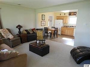 3rd image of 619 Giles Ave