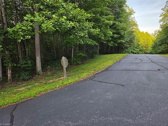 3rd image of W Meadow Pkwy Lot 48
