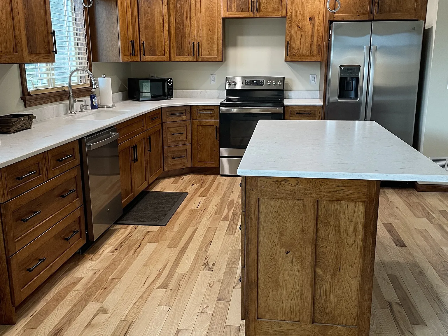 2 bed, 1.5 bath, 1180 sqft, $1,850 — Photo 3