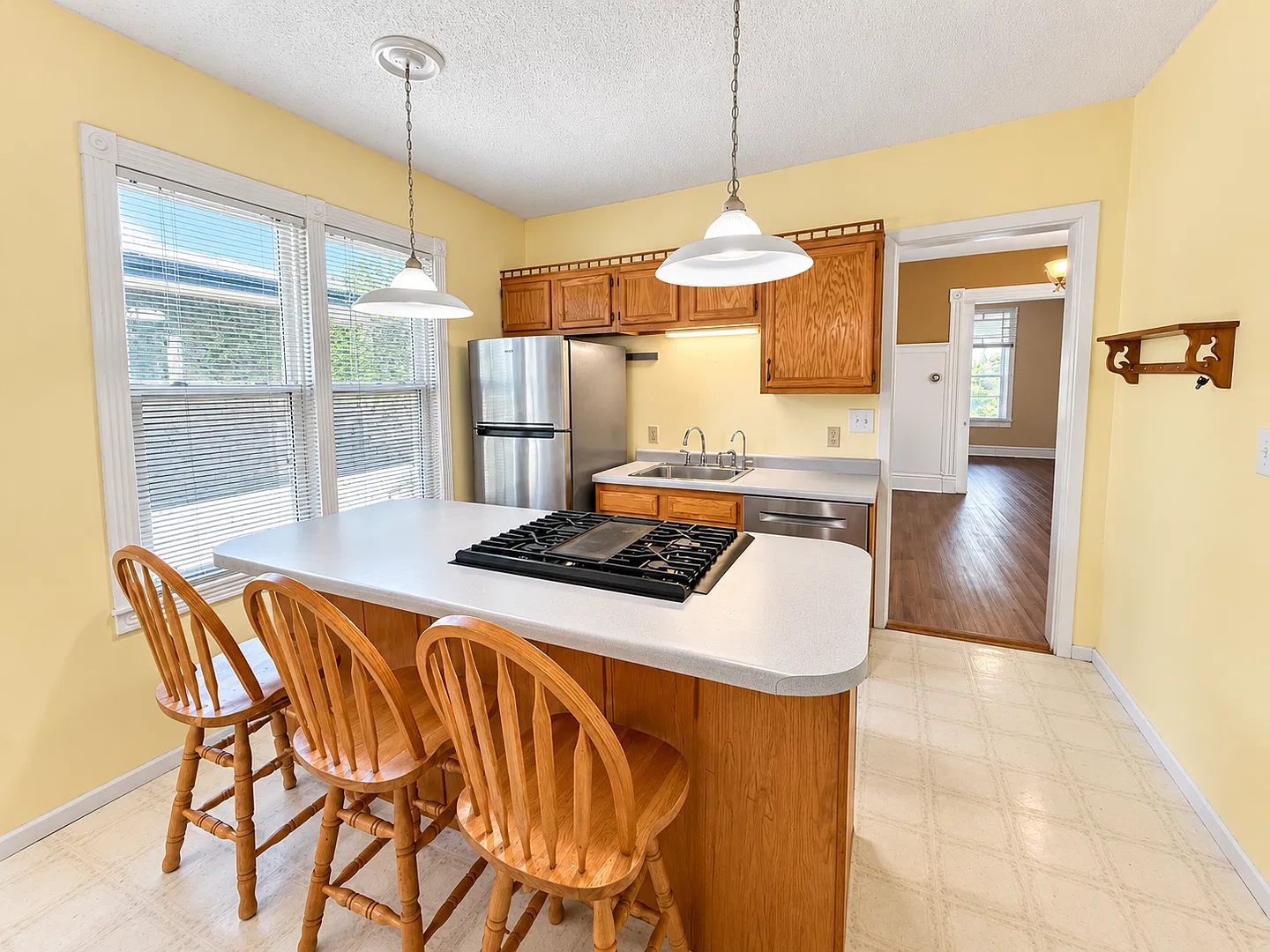 Stunning Single Family 3-Bedroom, 2 Bath Home In Historic Dayton's Bluff Neighborhood — Photo 1