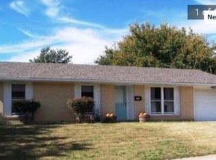 7271 Troy Manor Rd, Huber Heights, OH 45424