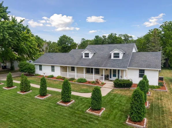 757 Clark Ave, Gibbon, MN 55335