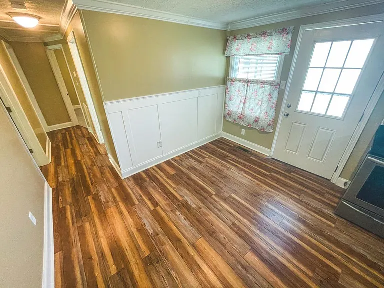 1206 Golf St — Photo 8