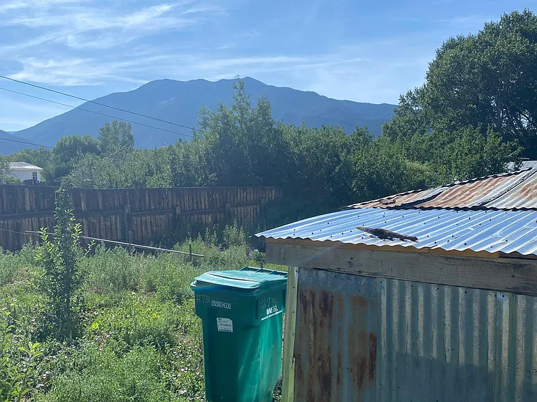 7 Las Animas Rd #B — Photo 33