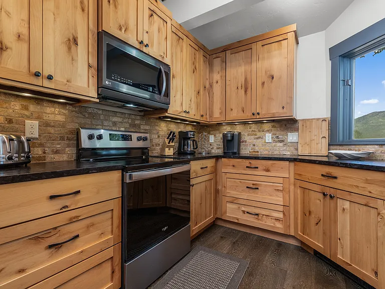 Microwave | Kitchen Utensils | Coffee Maker