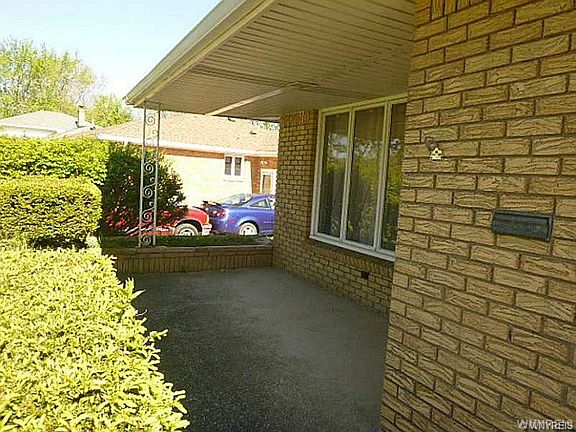 2nd image of 120 Millbrook Dr